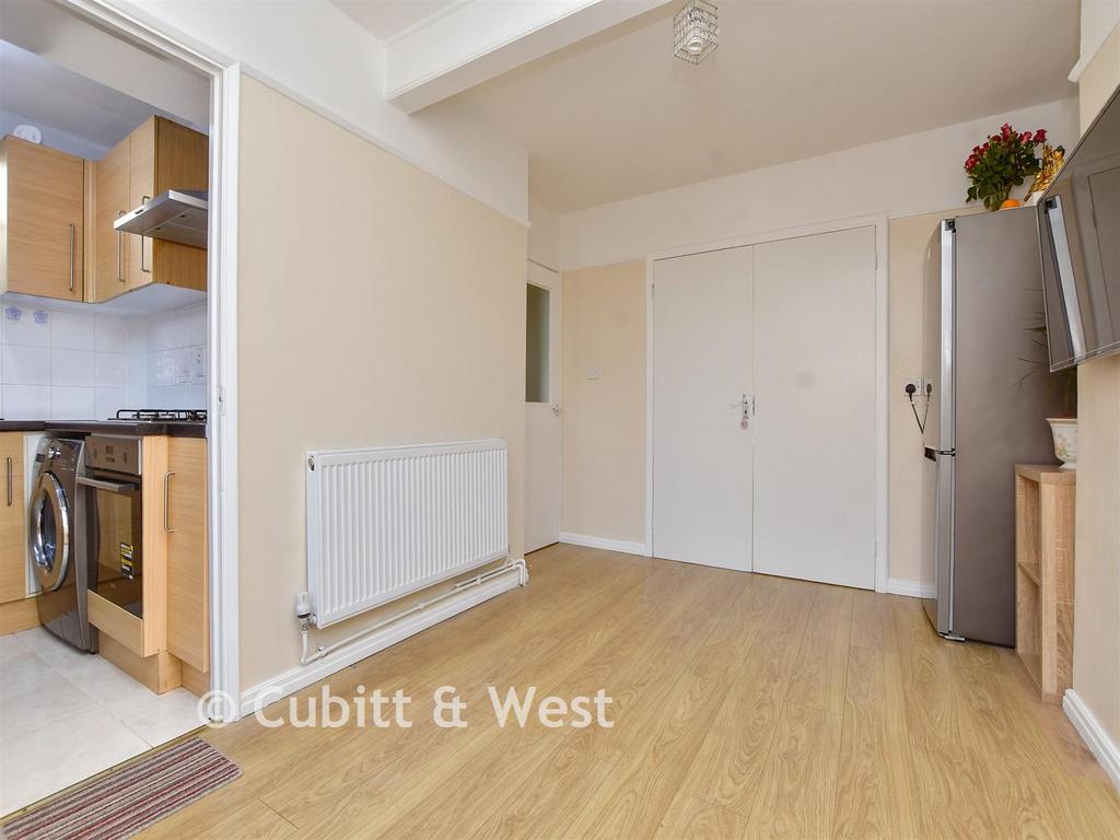 Lounge/Kitchen