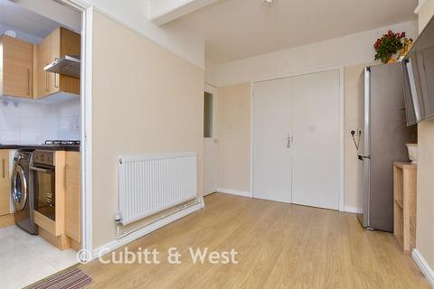 1 bedroom ground floor maisonette for sale, Love Lane, Morden SM4