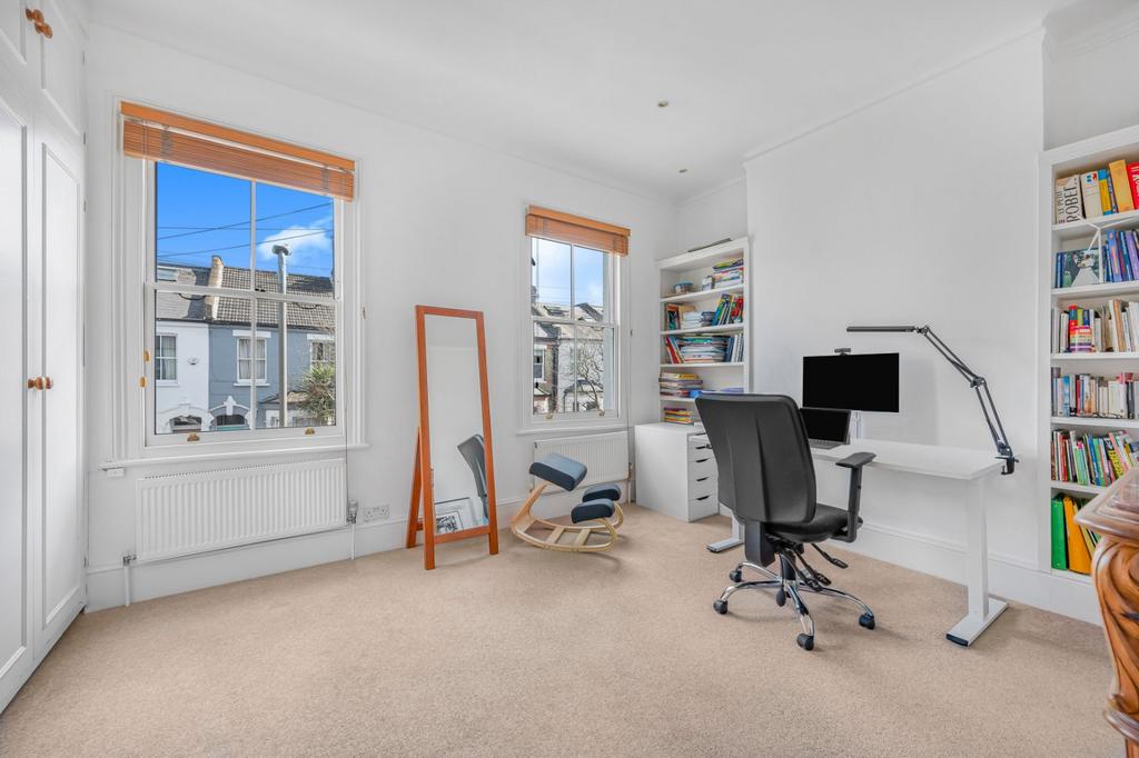 Bedroom/Study