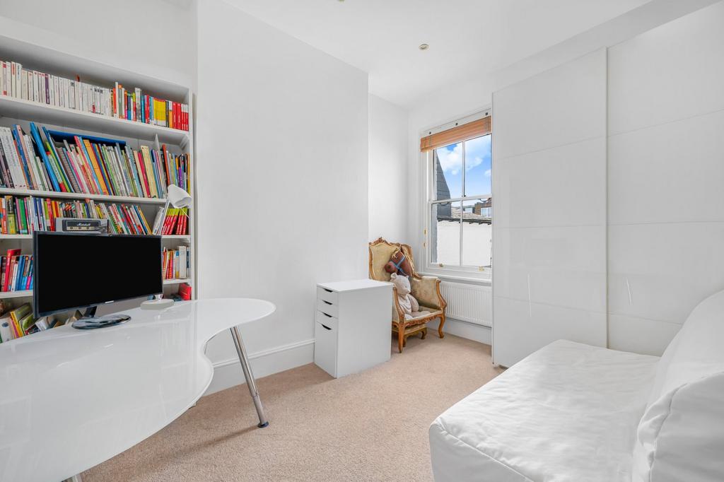 Bedroom/Study
