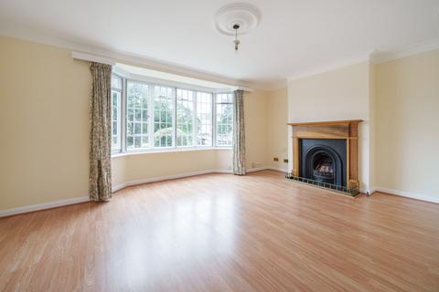 2 bedroom flat to rent, Lock Chase Blackheath SE3