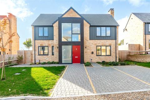 4 bedroom detached house for sale, Woodlands Grove, Stapleford Abbotts, Romford, Essex, RM4