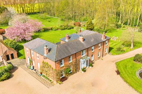 6 bedroom manor house for sale, Burnham Manor - Burnham, North Lincolnshire DN18