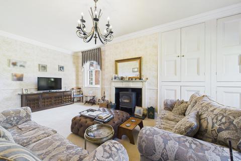 undefined, Burnham Manor - Burnham, North Lincolnshire DN18
