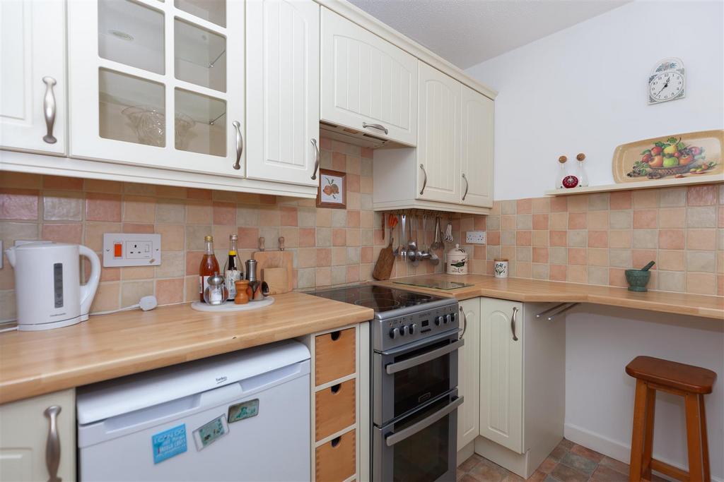 Kitchen 3.jpg