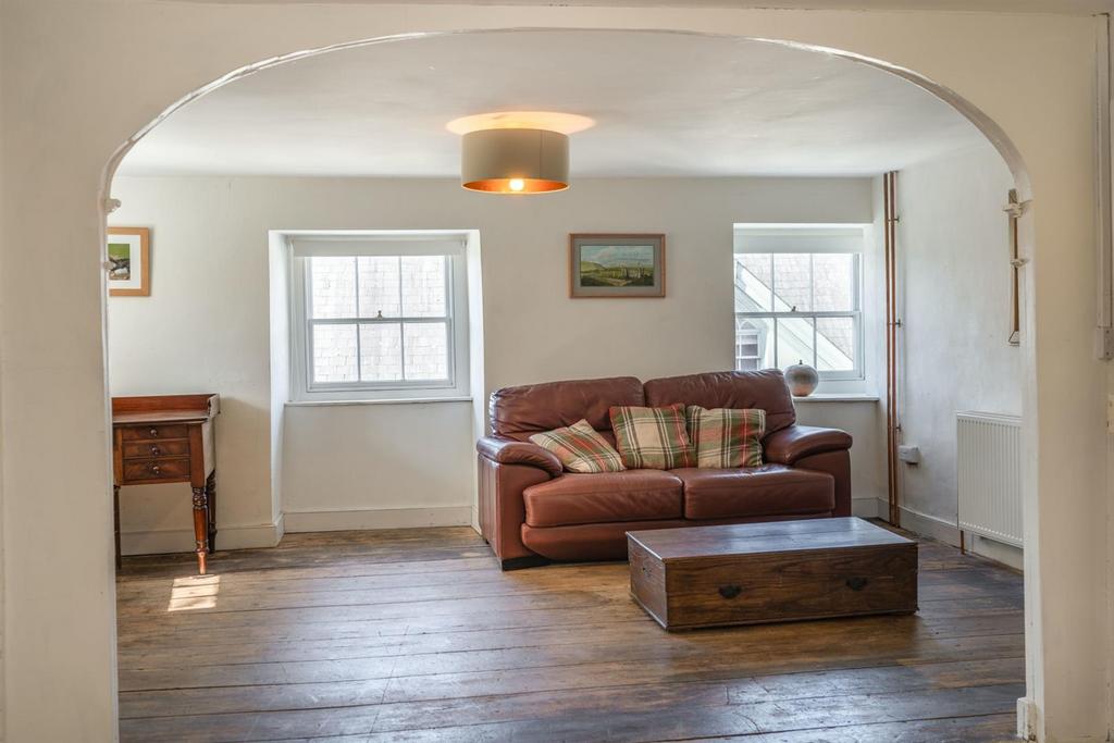 Bedroom 5/guest suite