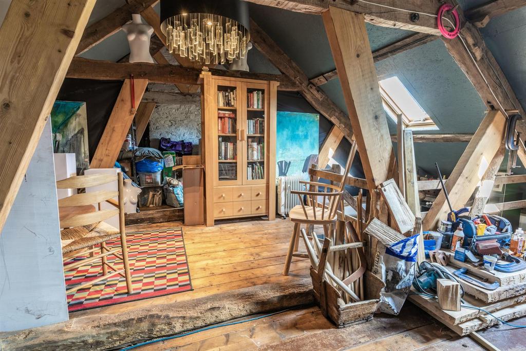 Attic/loft