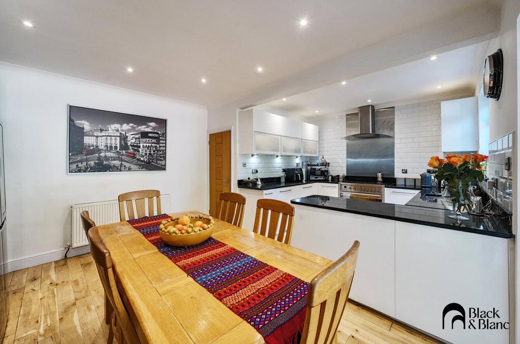 Kitchen/ Diner