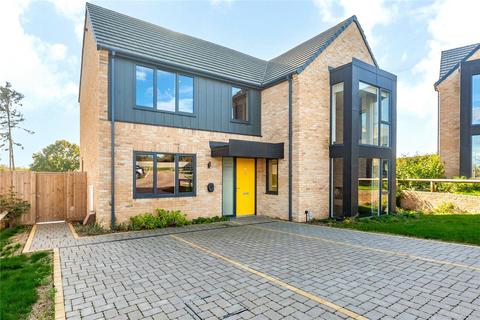 4 bedroom detached house for sale, Woodlands Grove, Stapleford Abbotts, Essex, RM4