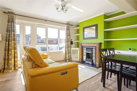 2 bedroom duplex to rent, Buxton Street, London, E1