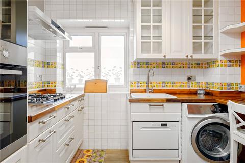 2 bedroom duplex to rent, Buxton Street, London, E1