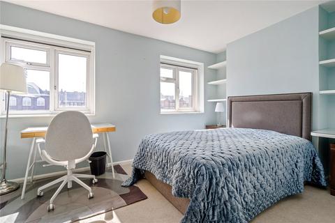 2 bedroom duplex to rent, Buxton Street, London, E1