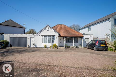2 bedroom detached bungalow for sale, Baldwins Lane, Birmingham B28