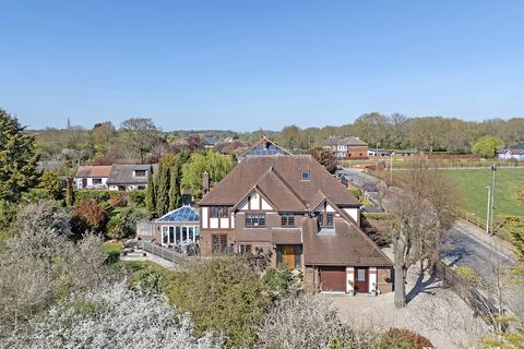 6 bedroom detached house for sale, Church Road, Ramsden Bellhouse, CM11