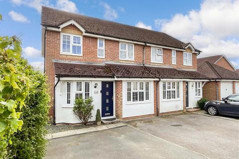 3 bedroom semi-detached house for sale, Ropeland Way, Horsham RH12