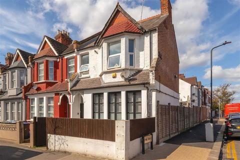 2 bedroom flat for sale, Ashford Road, London NW2