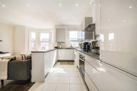2 bedroom flat for sale, Ashford Road, London NW2