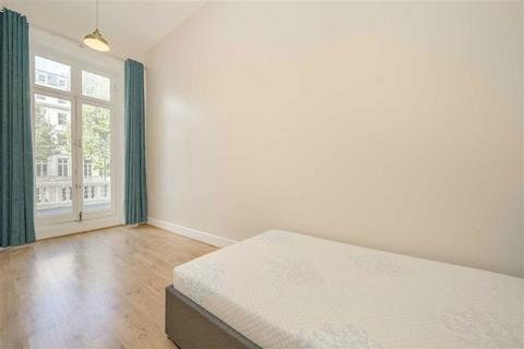 2 bedroom flat to rent, Queen's Gate, London SW7