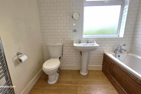 7 Bohun Grove, Barnet, EN4 8UA