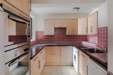 2 bedroom flat for sale, Queen Anne Street, London, W1G.