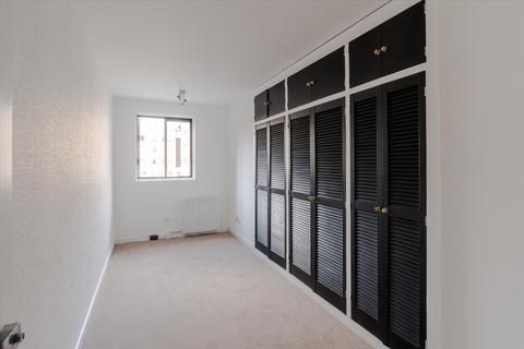 2 bedroom flat for sale, Queen Anne Street, London, W1G.