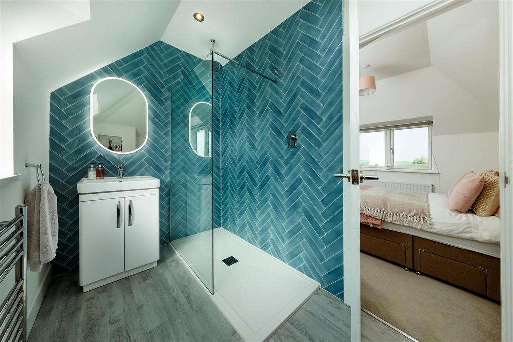 En-Suite Shower