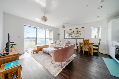 2 bedroom apartment for sale, Wainwright Avenue, Greenhithe, Kent