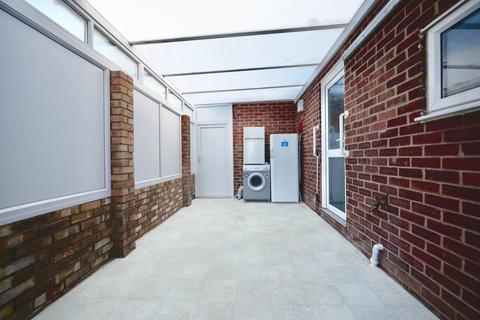 16 Abbey Close, Sawtry, Huntingdon, PE28 5UG
