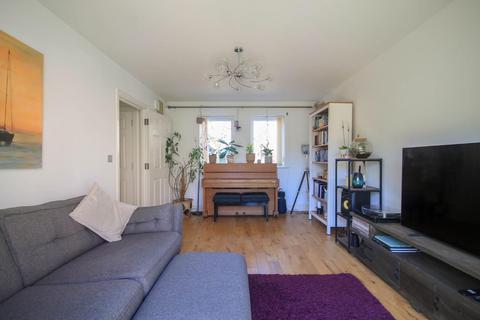 5 bedroom detached house for sale, Alice Bell Close, Cambridge
