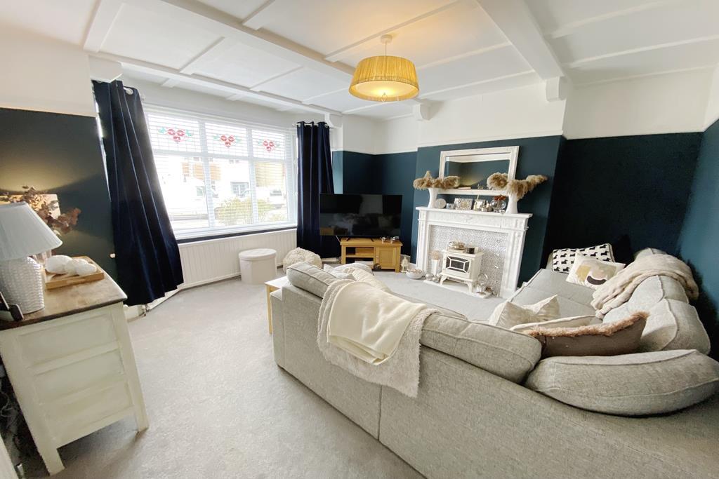 Large Lounge