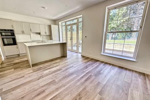 3 bedroom detached house for sale, Ashley Heath