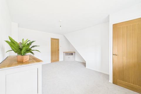3 bedroom semi-detached house for sale, St. Vincent Way, Churchdown, Gloucester, Gloucestershire, GL3