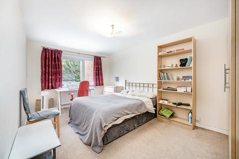 54 Crown Walk, Wembley, HA9 8HU