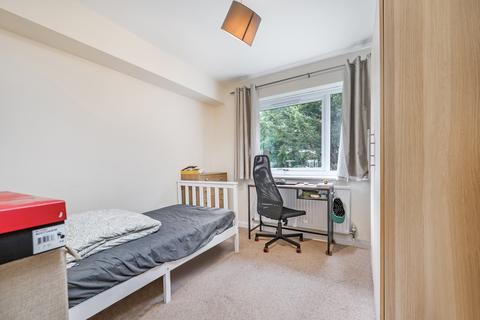 54 Crown Walk, Wembley, HA9 8HU