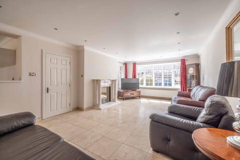 51 Freemans Close, Stoke Poges, Slough, SL2 4ER