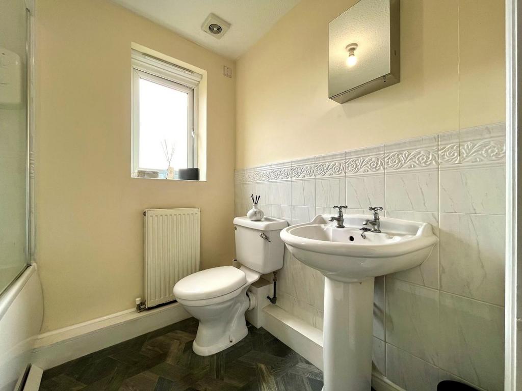 Bathroom Aspect 2