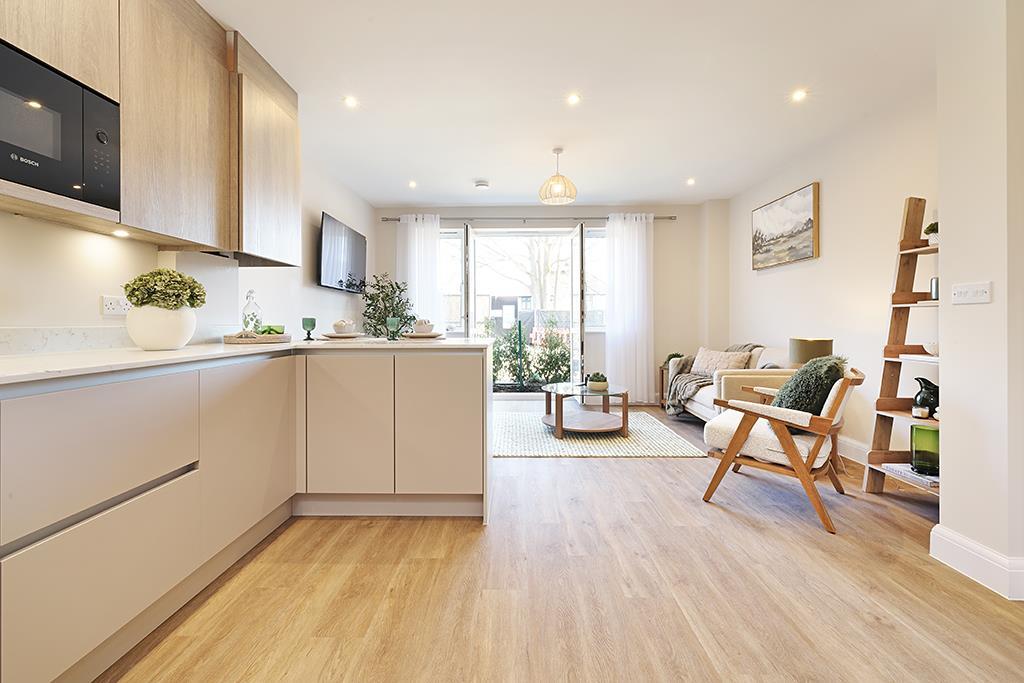 1-Cobham Rd-Show Apt-3-7414.jpg