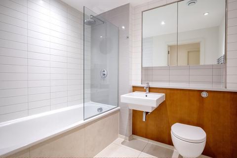 2 bedroom flat to rent, Brent Terrace