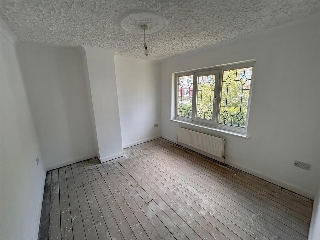 Woodside cres no. 36 x7.jpeg