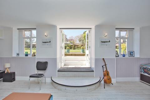 2 bedroom flat for sale, The Leas, Folkestone, CT20