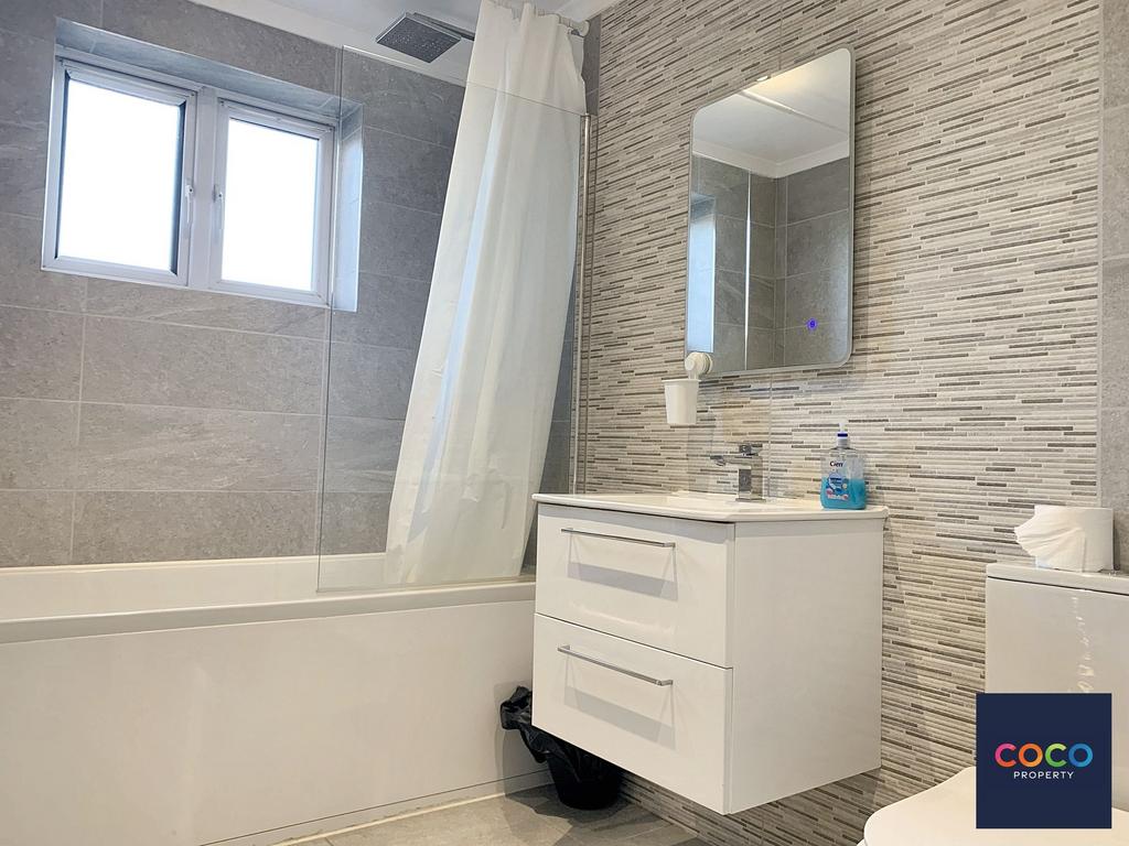 Main Bathroom