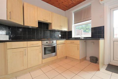3 bedroom terraced house to rent, John Street, Worksop S80
