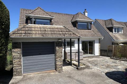 11 Beach Road, Carlyon Bay, St Austell, PL25 3PQ