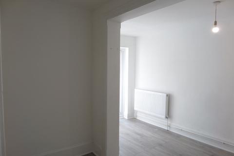 2 bedroom flat to rent, Aberdeen Road, Croydon CR0
