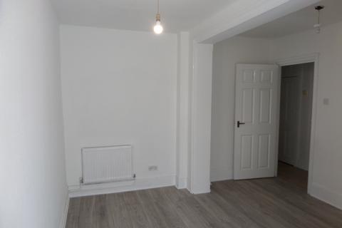 2 bedroom flat to rent, Aberdeen Road, Croydon CR0