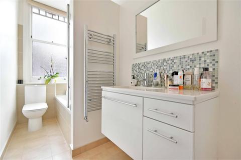 Flat 1, 18 Dartmouth Road, London, NW2 4EX