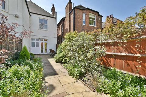 Flat 1, 18 Dartmouth Road, London, NW2 4EX