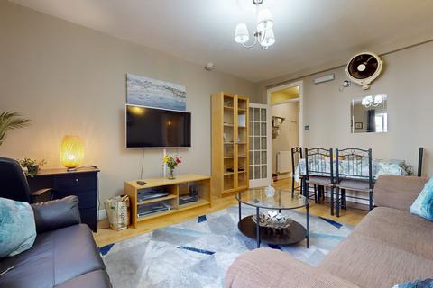 1 bedroom flat to rent, Leinster Gardens