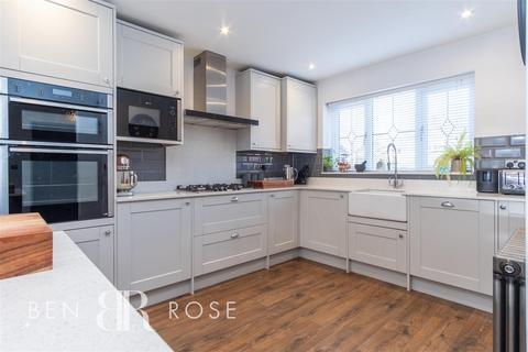4 Austin Close, Leyland, PR25 3FG