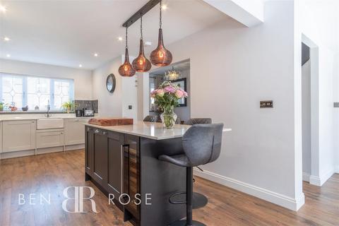 4 Austin Close, Leyland, PR25 3FG